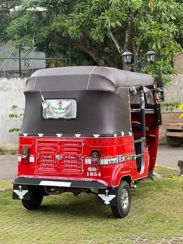 Bajaj RE 2006