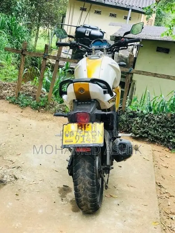 Yamaha FZ S 2015