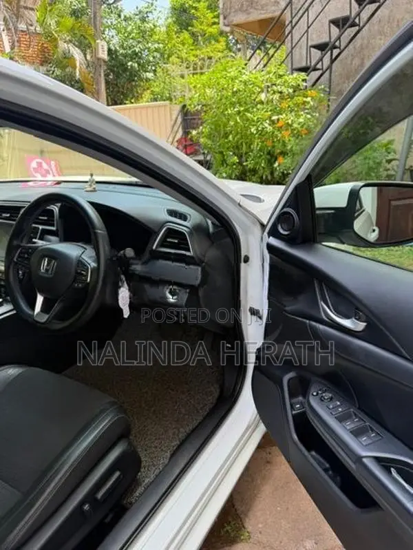 Honda Insight 2019