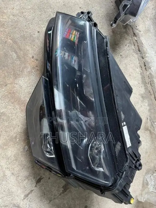 SKODA karoq headlight