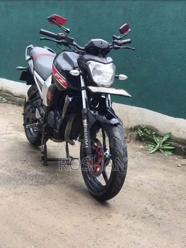 Yamaha FZ 2014