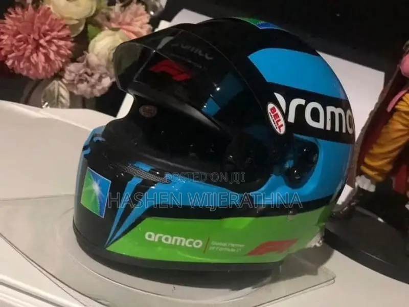 Laser Engraved 3D F1 Crystal Glass Cube and 1:4 Scale Bell Helmet