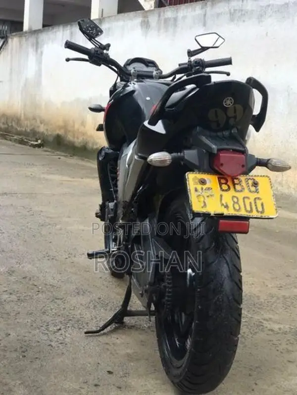 Yamaha FZ 2014