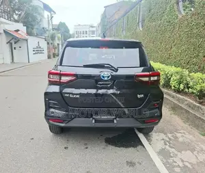 Toyota Raize Z APPLE CAR 4WAY BSM 2026