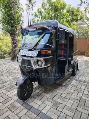 Bajaj RE 2014