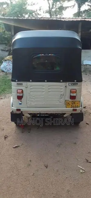 Bajaj RE QK 4stork 2007