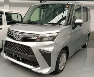 Toyota Roomy 2023