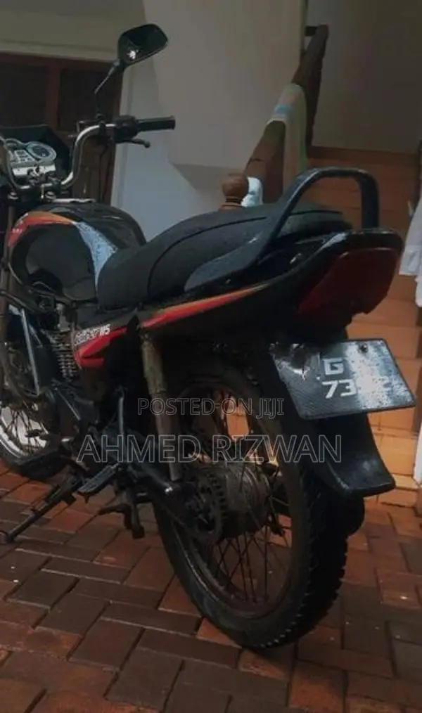 Bajaj Caliber 2001