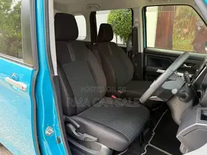 Daihatsu Thor Roomy Custom G 2024