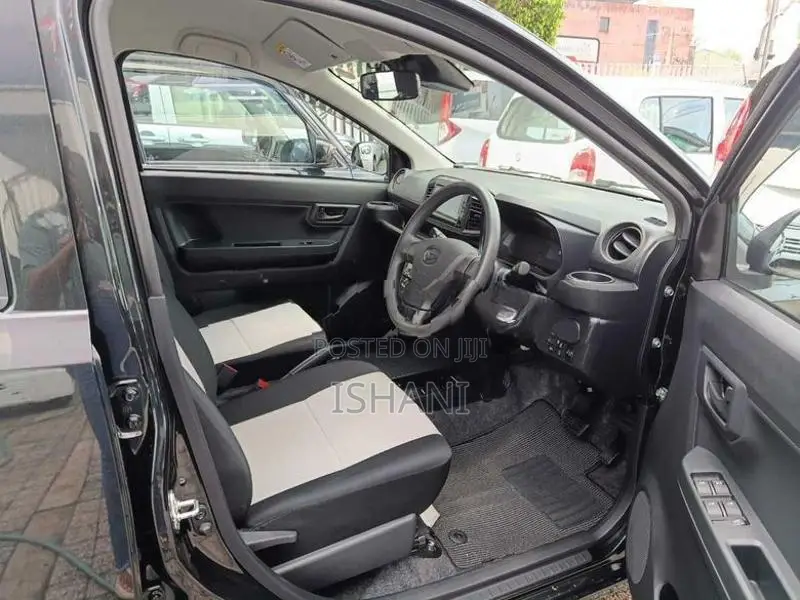 Daihatsu Mira 2023