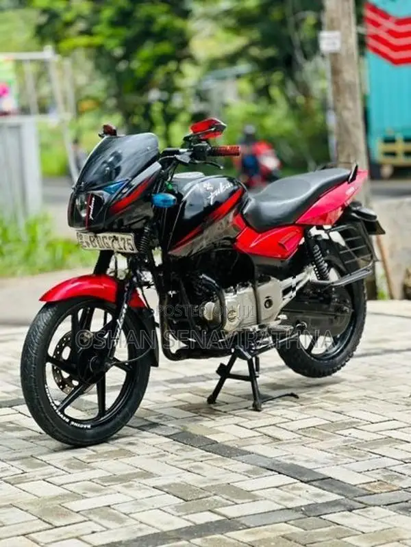 Bajaj Pulsar 150 2015
