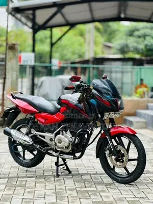 Bajaj Pulsar 150 2015