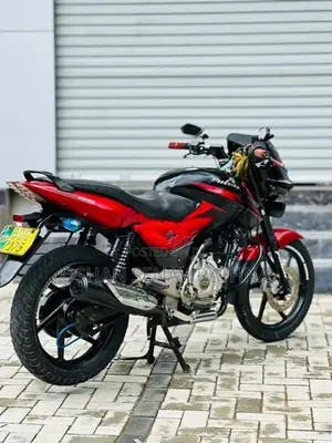 Bajaj Pulsar 150 2015