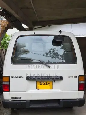 Nissan Caravan 1993