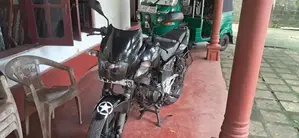 Bajaj Pulsar 180 2011