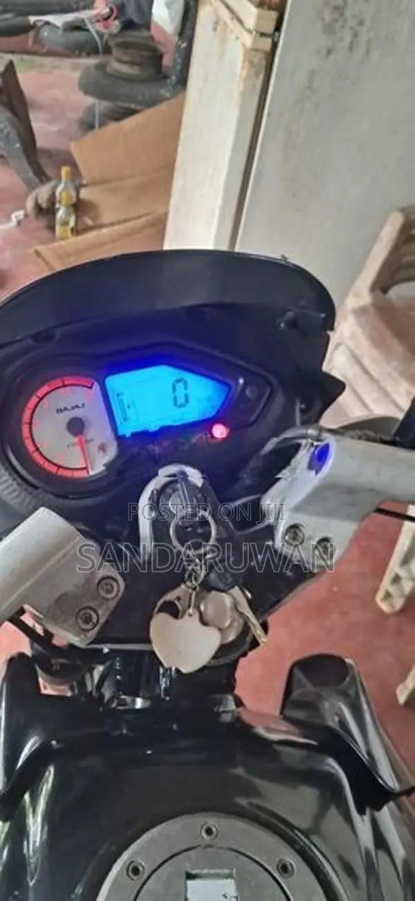Bajaj Pulsar 180 2011