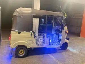 Bajaj RE 2005