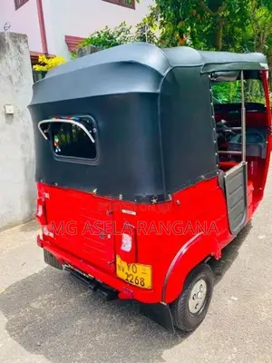 Bajaj RE 205cc 2012