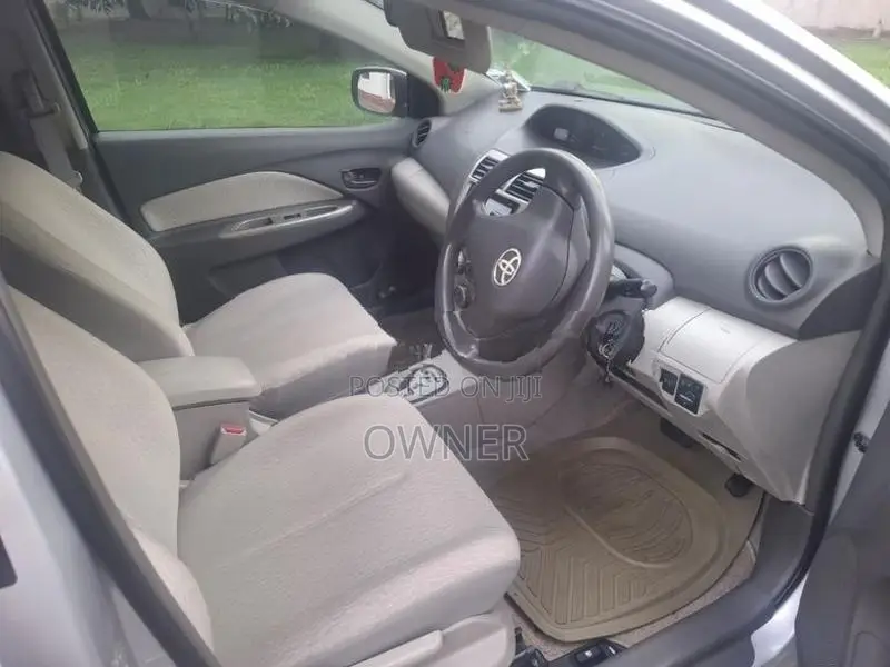 Toyota Belta 2009