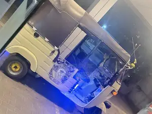 Bajaj RE 2005