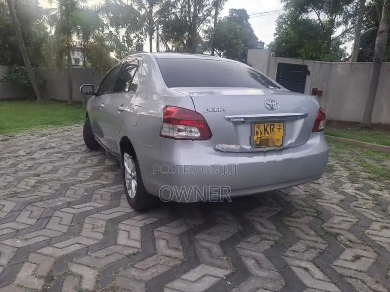 Toyota Belta 2009