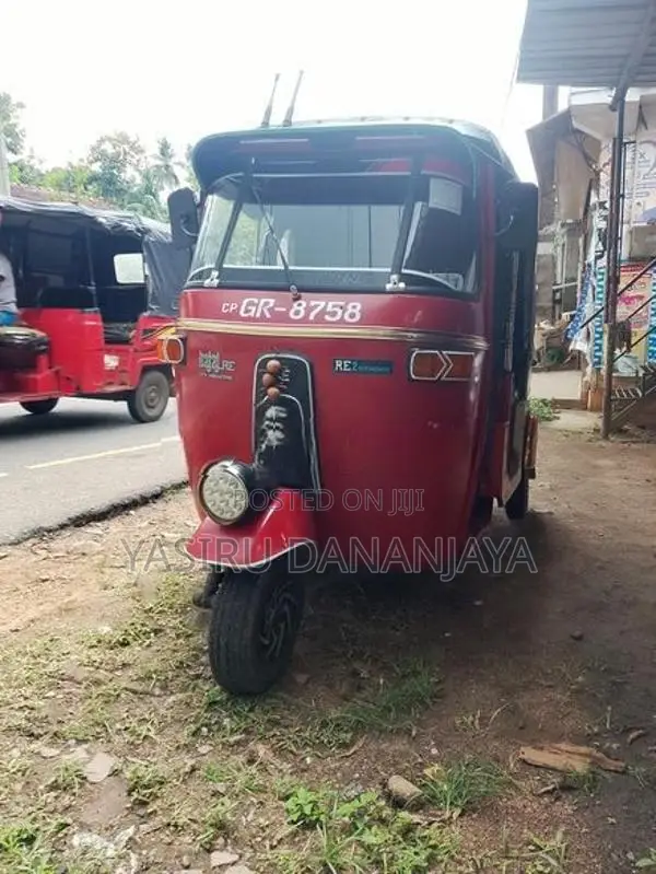 Bajaj RE 2001
