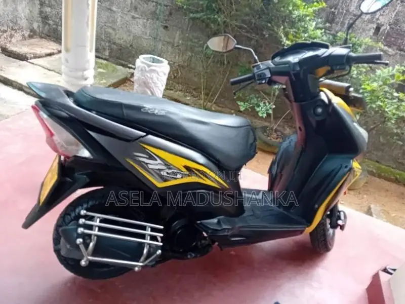 Honda Dio 2018
