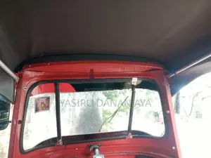 Bajaj RE 2001