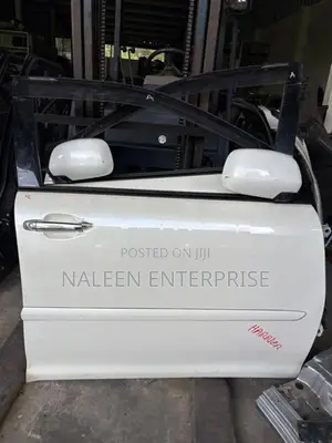Toyota Harrier MHU38 Door Set with Mirrors