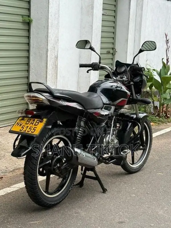 Bajaj Discover 2013