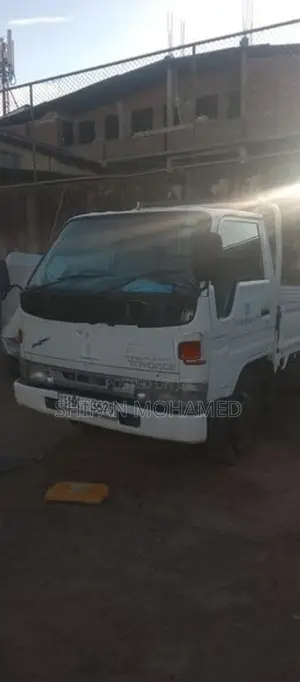 Toyota Dyna KC-BU107 1997