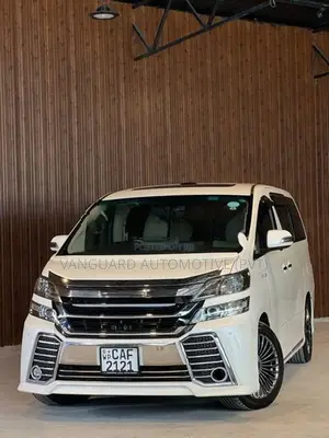 Toyota Vellfire 2013
