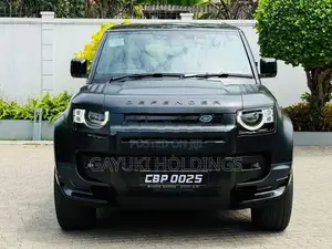 Land Rover Defender Factory Matt (£4000) 2023