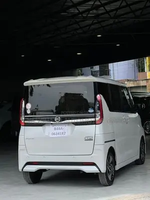 Nissan Roox 2025