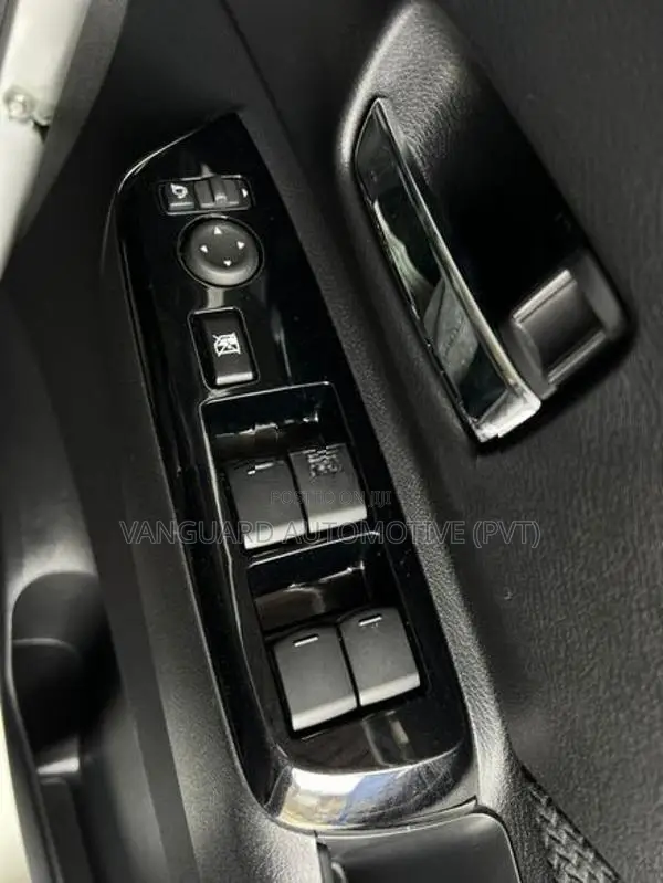 Nissan Roox 2025