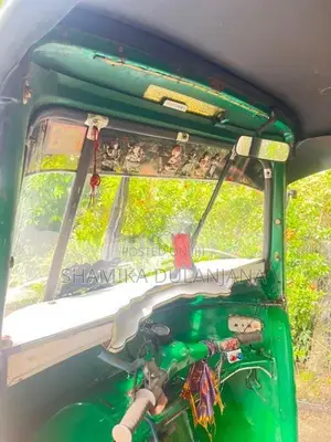 Bajaj RE 1999