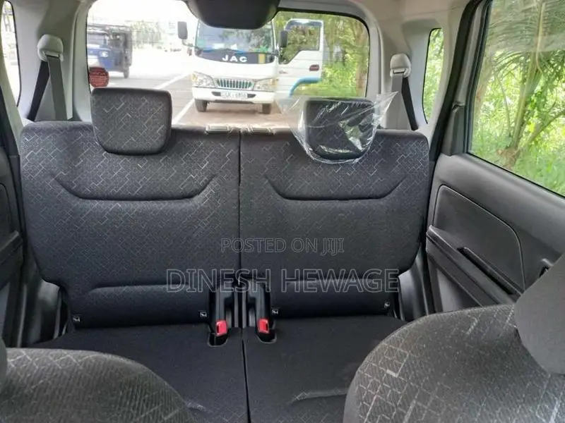 Suzuki Wagon R FX 2025
