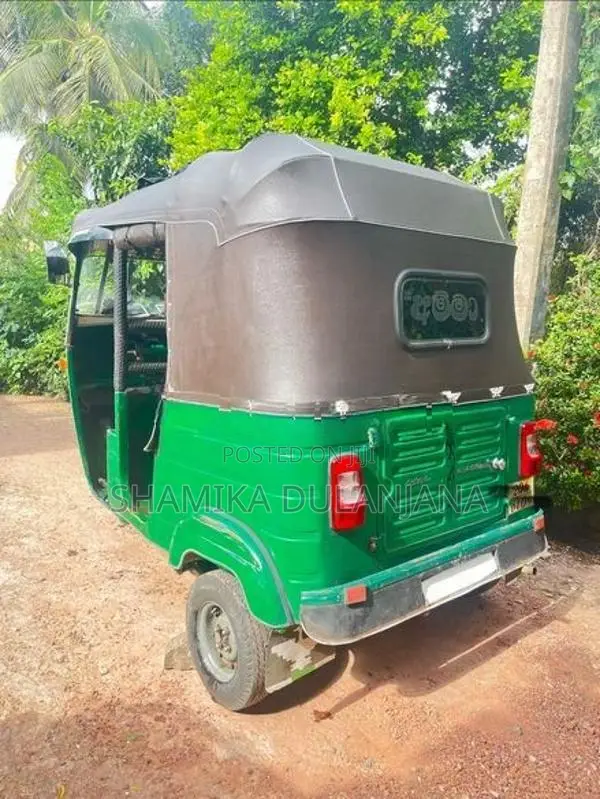 Bajaj RE 1999
