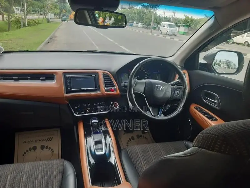 Honda Vezel Pack SUV 2014