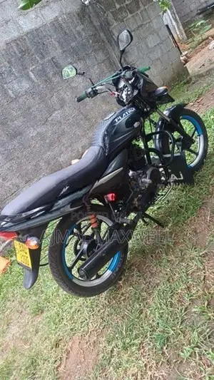 Bajaj Platina 100 2012