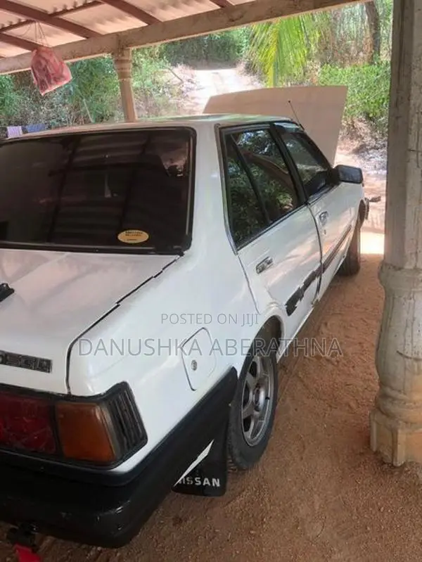 Nissan Sunny HB11 1985