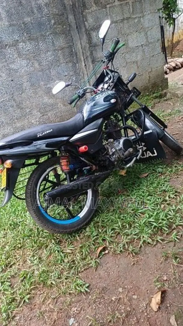 Bajaj Platina 100 2012