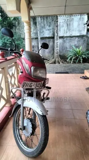 TVS Victor 2005