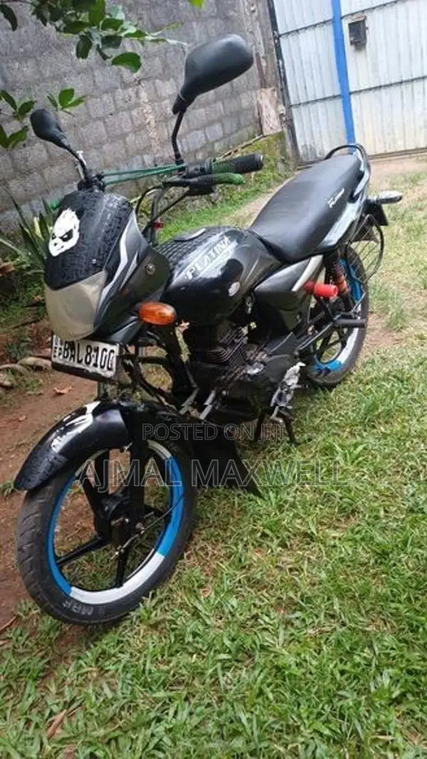 Bajaj Platina 100 2012