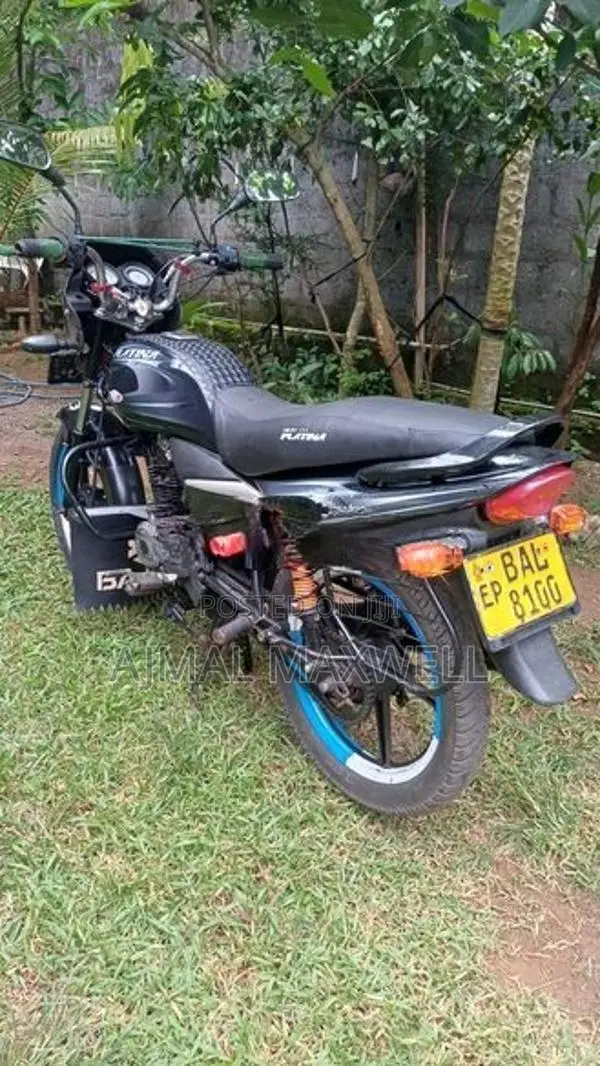 Bajaj Platina 100 2012