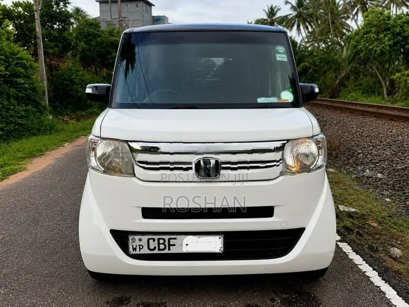 Honda N-Box 2015