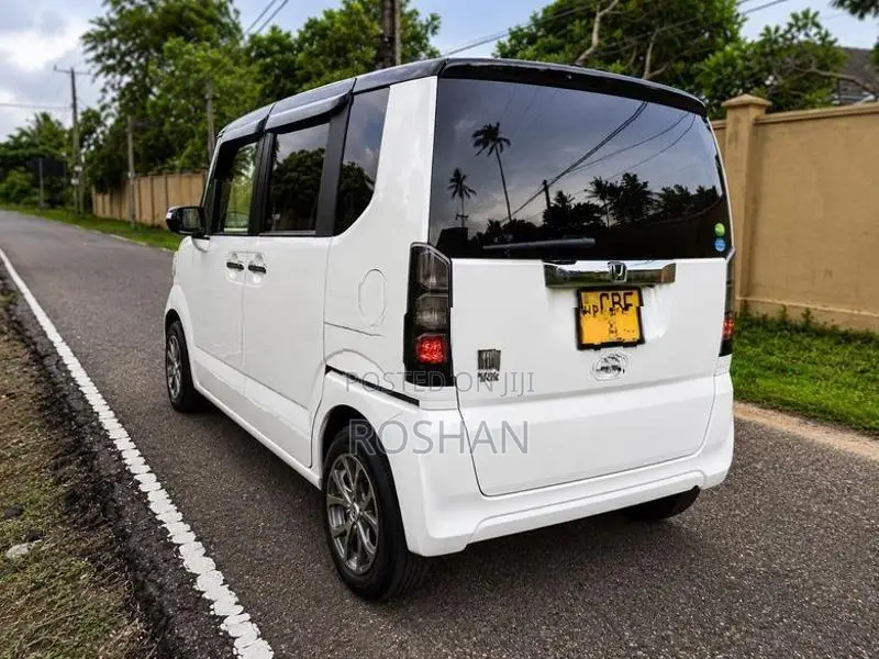 Honda N-Box 2015