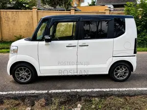 Honda N-Box 2015