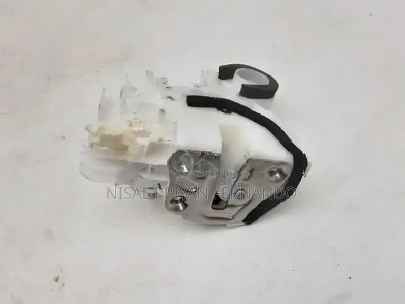 Suzuki Grand Vitara 2007 Door Lock Actuator
