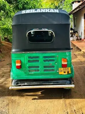 Bajaj RE 2013